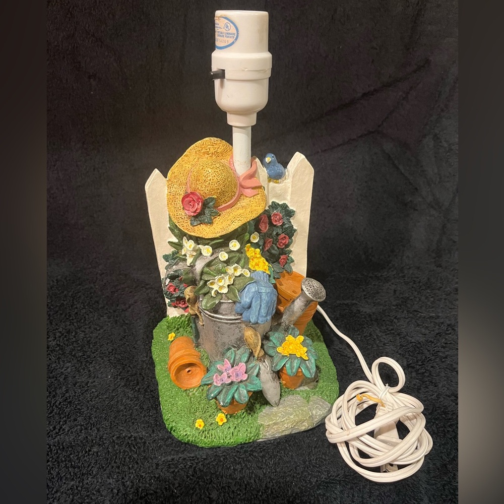 Vintage 1995 Figi Graphics Summerhouse Lamp (No Shade)